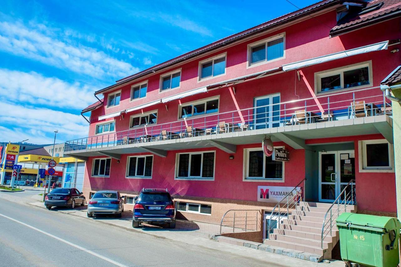 Hotel Yax Cîmpeni Buitenkant foto