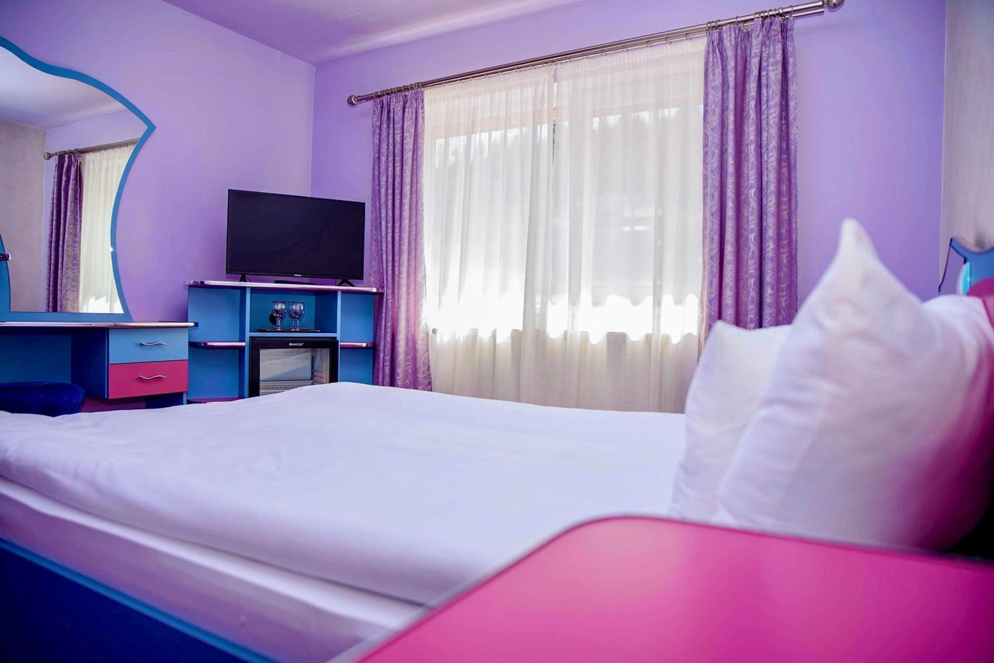 Hotel Yax Cîmpeni Kamer foto