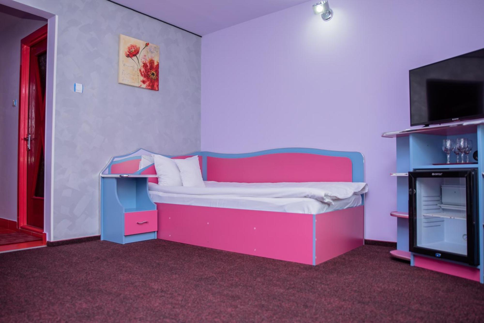Hotel Yax Cîmpeni Kamer foto